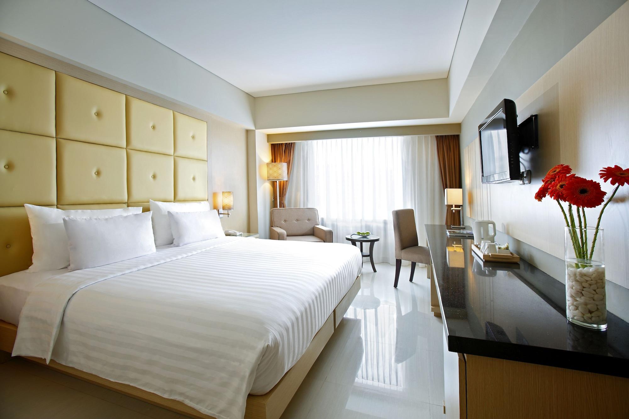 Hotel Santika Macasar Exterior foto