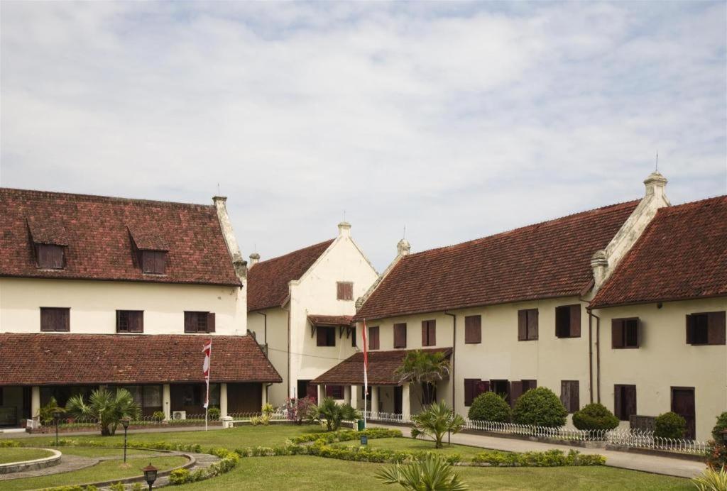 Hotel Santika Macasar Exterior foto