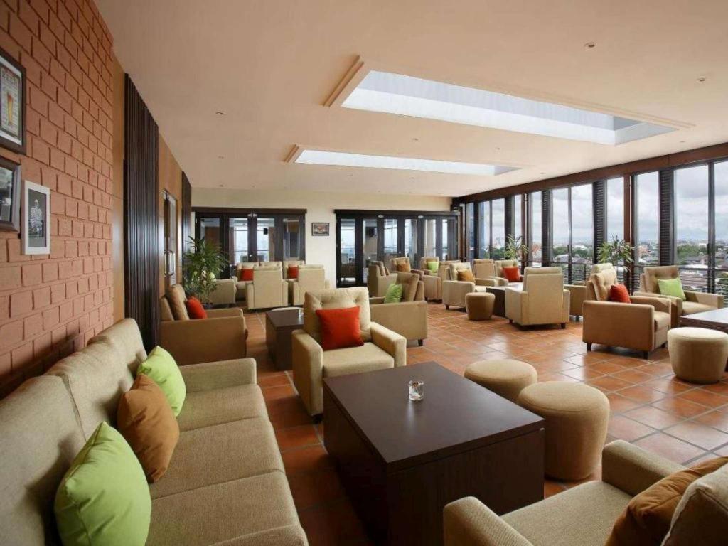 Hotel Santika Macasar Exterior foto